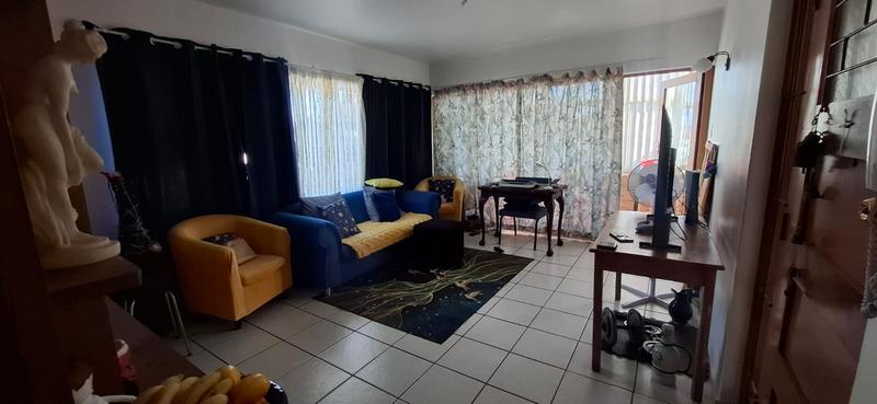 To Let 1 Bedroom Property for Rent in Van Ryneveld Western Cape